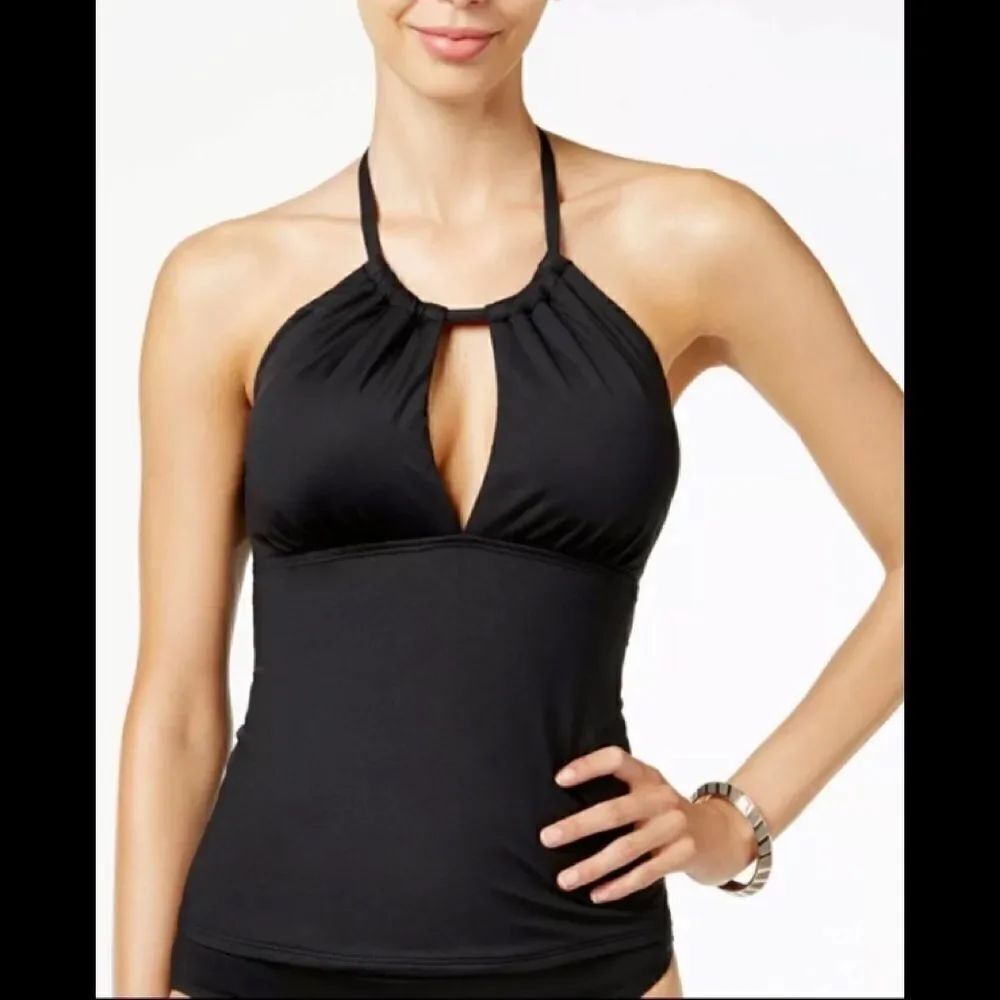 La Blanca high neck keyhole tankini top. Size 6 NWT